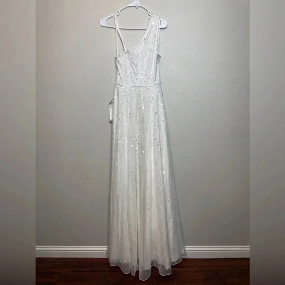 Mac Duggal 10825 Sequin One Shoulder High Low Gown SZ 6 White - Picture 10 of 11